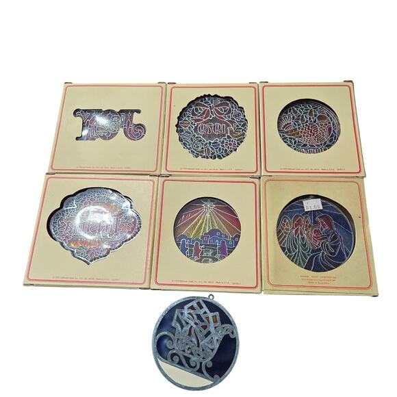 Vintage 1970s Hallmark Tiffany Classics Christmas Ornaments - Picture 5 of 8